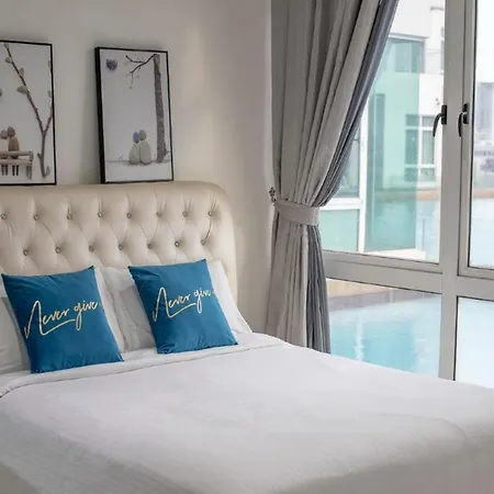 Signature Private Pool 16Pax Ksl Midvalley Johor Bahru Exterior photo